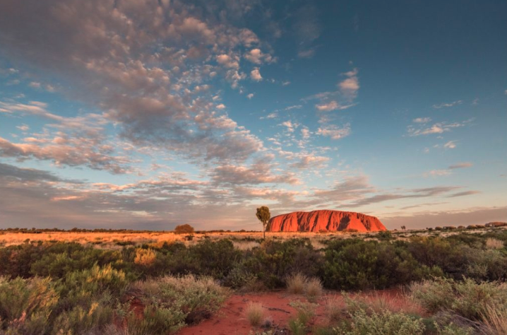 Why walking around the base of Uluru (and not...
